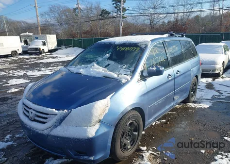2008 Honda Odyssey Ex-L z USA, uszkodzony, nr VIN 5FNRL387X8B102811